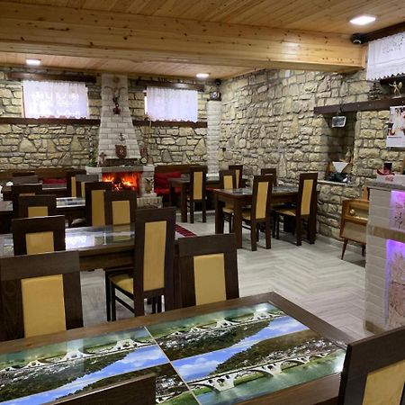 Guest House Iljesa Berat Luaran gambar