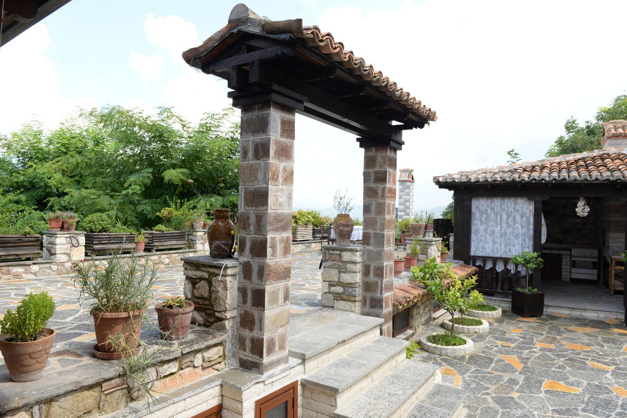 Guest House Iljesa Berat Luaran gambar